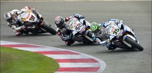 World Super Bikes 2010 - Three Brits Line Astern